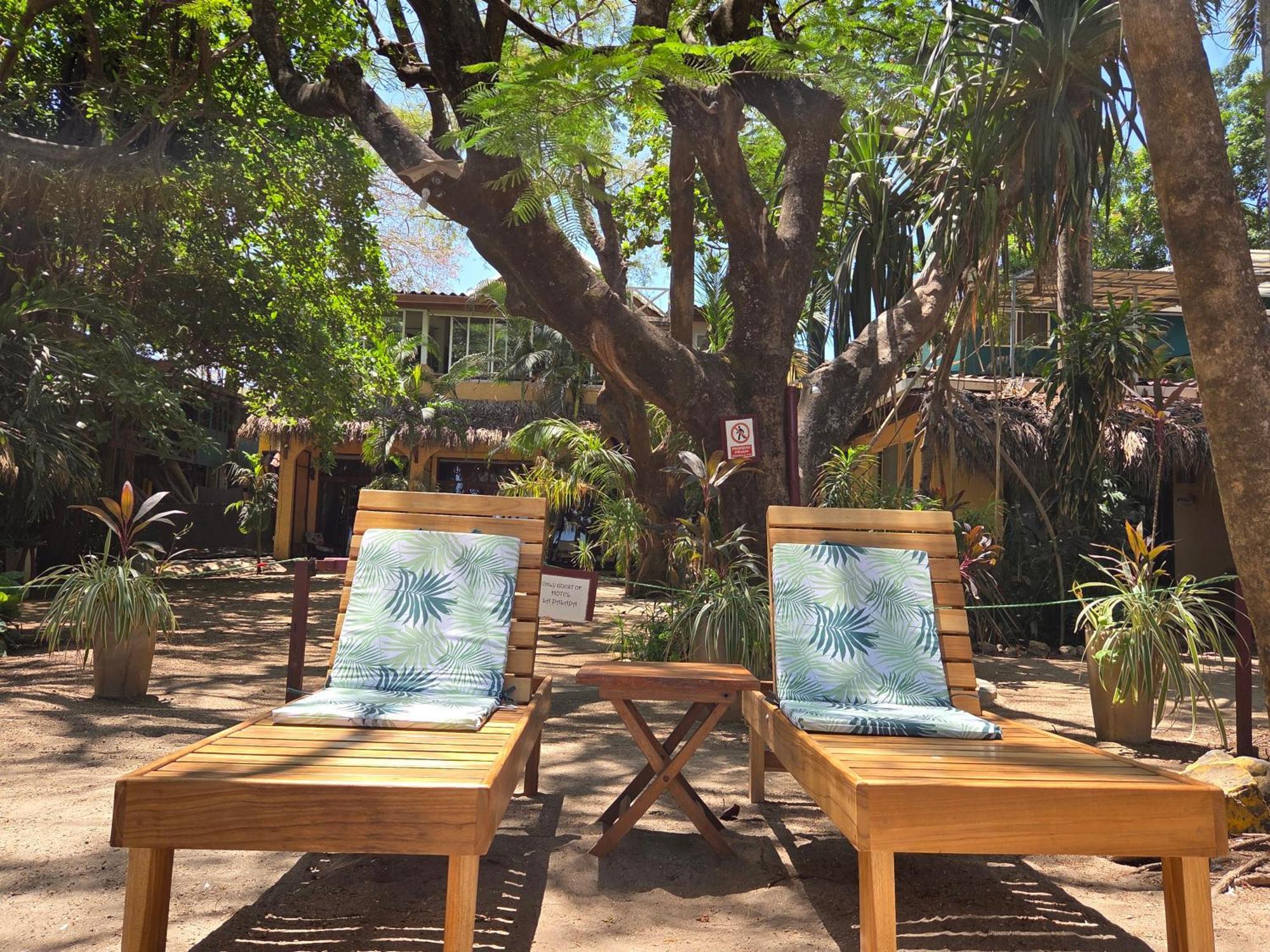 Hotel La Palapa Tamarindo Bagian luar foto
